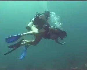 Chơi em dưới biển tìm cảm giác lạ – 2 – Viet69