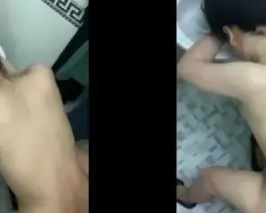 Dạo đầu với em trong phòng tắm – Viet69