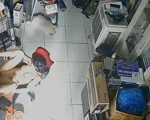 Hack camera hai vợ chồng chơi nhau trong cửa hàng máy tính – Viet69