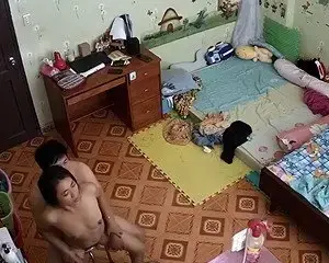 Hack camera phòng ngủ hai vợ chồng chịch các tư thế – Viet69