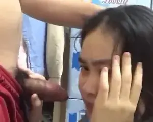 Ngại ngùng em sinh viên che mặt – Viet69