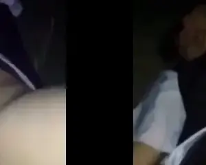 Nửa đêm móc cua cô bạn thân bướm non bên bờ sông – Viet69