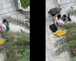 Bé nữ sinh kính cận bú cu để người yêu xuất vào miệng ở sảnh chung cư – Viet69