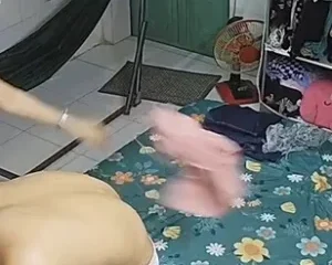 Clip: Con vợ vú to thay đồ. – Viet69