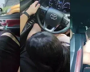 Đang lái xe thì em kéo quần xuống bú cu phải dừng vội bên đường làm nháy – Viet69