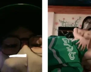 Em Gái Kính Cận Nứng Lồn Gạ Anh Tài Xế Grab Vào Khách Sạn Chịch Nhau – Viet69