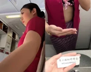 Gạ chịch em tiếp viên hàng không xinh đẹp xứ Trung – Viet69