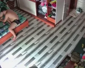 Hack camera vợ chồng giữa trưa chịch nhau – Viet69