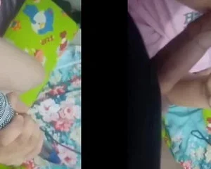 Hát karaoke mà em chơi hẳn 2 mic – Viet69