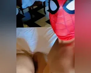 Người nhện Long Râu Rồng sở thích chơi BDSM các em gái – Viet69