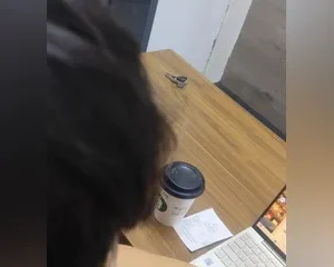 Sục cặc cho bạn trai ngay trong quán cafe – Viet69