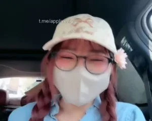 Con gái thời nay kiểu gạ trai lạ vào ô tô chịch xong livestream