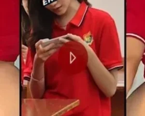 Em nữ sinh Ngoại Thương bị ông chú doggy rên quá trời đất